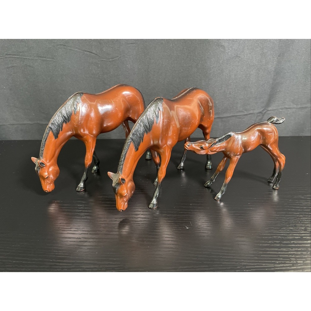 HARTLAND PLASTIC HORSE FAMILY- 3 HORSES